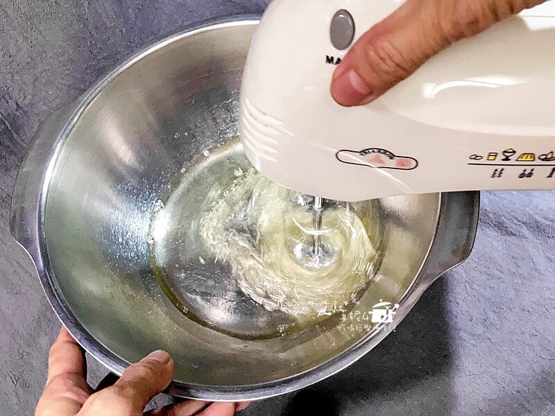 烘焙筆記│古早味布丁蛋糕,軟綿細緻會搖晃的蛋糕,好吃不死甜