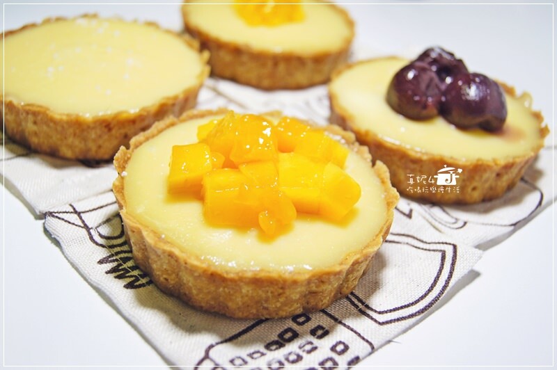 烘焙筆記│巧克力爆漿蛋糕，濕潤綿密的口感裡有甜沒有膩