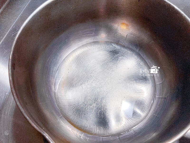 烘焙筆記│巧克力爆漿蛋糕，濕潤綿密的口感裡有甜沒有膩