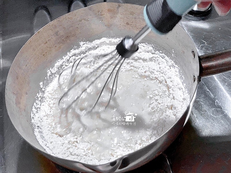 烘焙筆記│古早味布丁蛋糕,軟綿細緻會搖晃的蛋糕,好吃不死甜