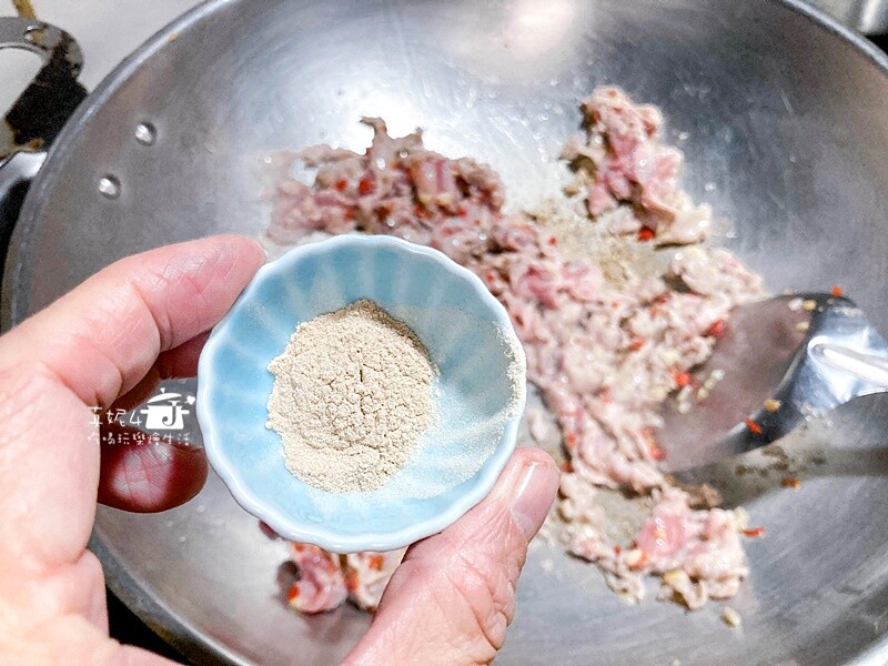 烹飪筆記│打拋豬肉片，泰式餐館必點的人氣招牌菜