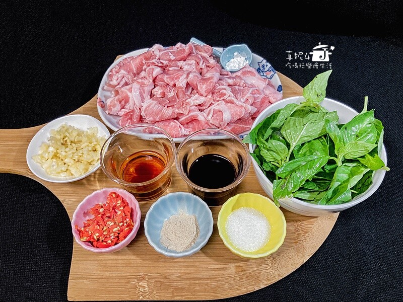 烹飪筆記│打拋豬肉片，泰式餐館必點的人氣招牌菜