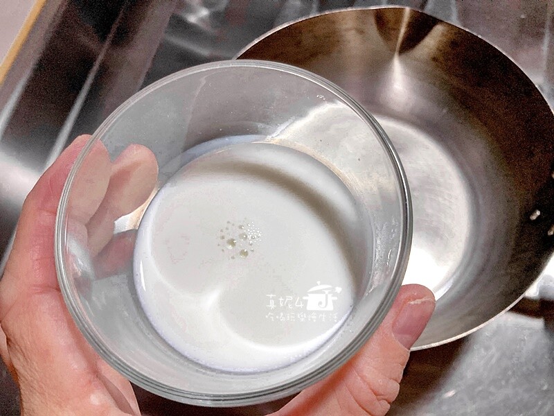 烘焙筆記│古早味布丁蛋糕,軟綿細緻會搖晃的蛋糕,好吃不死甜