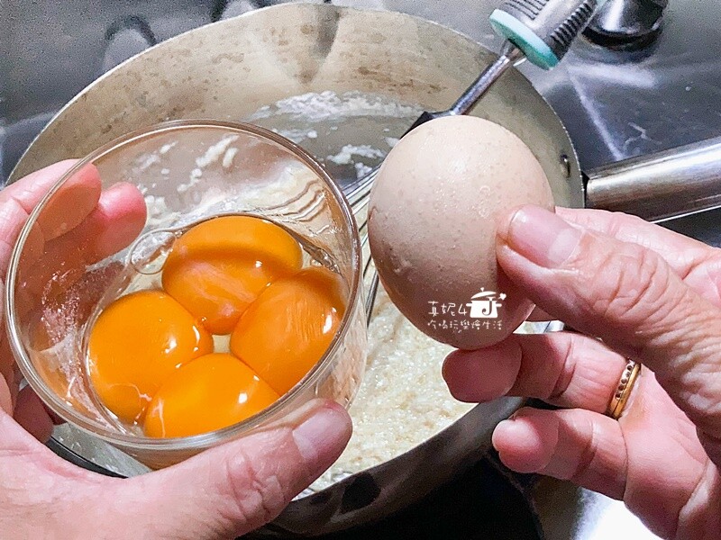 烘焙筆記│古早味布丁蛋糕,軟綿細緻會搖晃的蛋糕,好吃不死甜