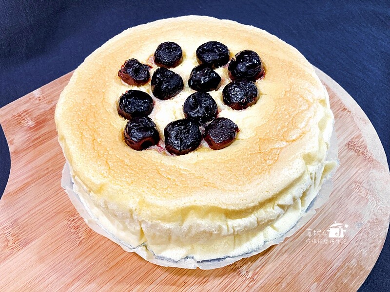 烘焙筆記│古早味布丁蛋糕,軟綿細緻會搖晃的蛋糕,好吃不死甜