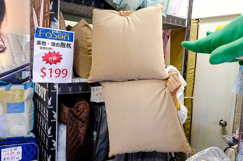 結束營業清倉特賣，法頌寢飾沙鹿店，多樣寢具買一送一，天絲涼被第二件半價，萬件商品一件不留！