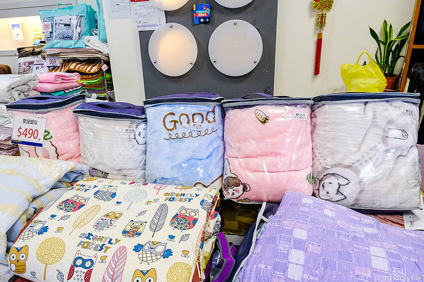 結束營業清倉特賣，法頌寢飾沙鹿店，多樣寢具買一送一，天絲涼被第二件半價，萬件商品一件不留！