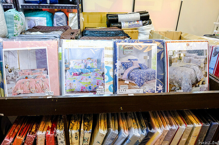 結束營業清倉特賣，法頌寢飾沙鹿店，多樣寢具買一送一，天絲涼被第二件半價，萬件商品一件不留！