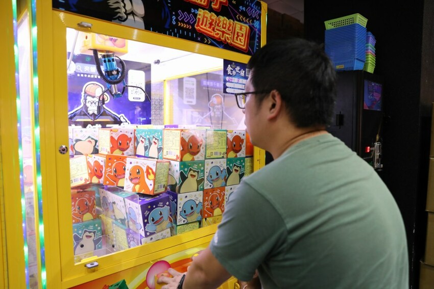 台南旅遊｜台南親子一日遊美食景點！永康夾舖子遊樂園 親子友善、新手友善 夾娃娃機、夾零食機推薦！ - 奇奇一起玩樂趣