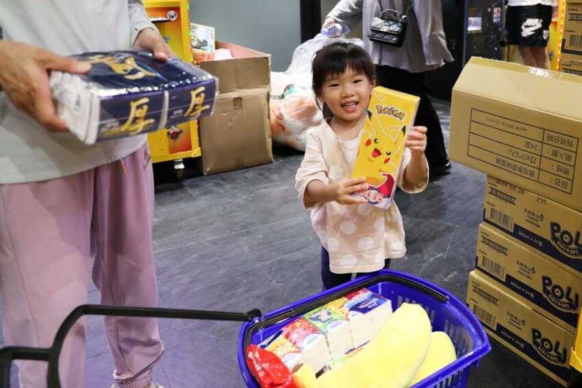 台南旅遊｜台南親子一日遊美食景點！永康夾舖子遊樂園 親子友善、新手友善 夾娃娃機、夾零食機推薦！ - 奇奇一起玩樂趣