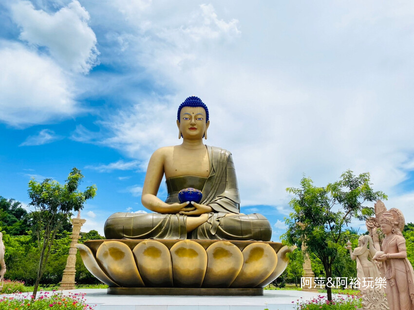 【台南左鎮景點】「噶瑪噶居寺」藏傳佛教傳承之西藏氛圍|華麗寶殿融合漢藏建築美學推薦|