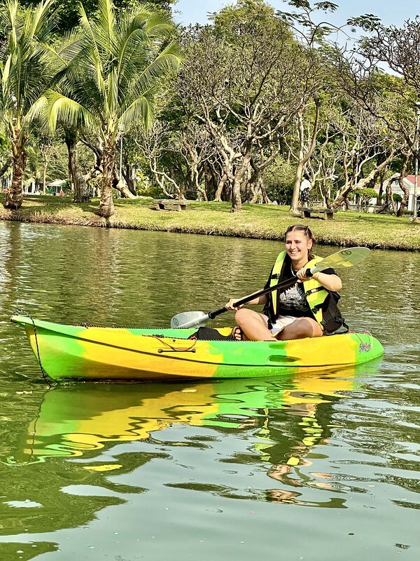 【泰國，曼谷】漫步城市中的綠地「曼谷百年歷史倫披尼公園」（ Lumpini Park  สวนลุมพินี），還有免費的天