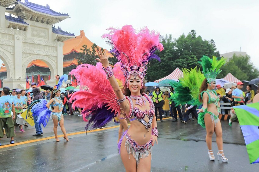 【台北活動】2023夢想嘉年華‧夢回汐止│藝起搖擺築夢‧街上跳森巴舞│世界最大華人嘉年華│最大活動時間‧日期‧