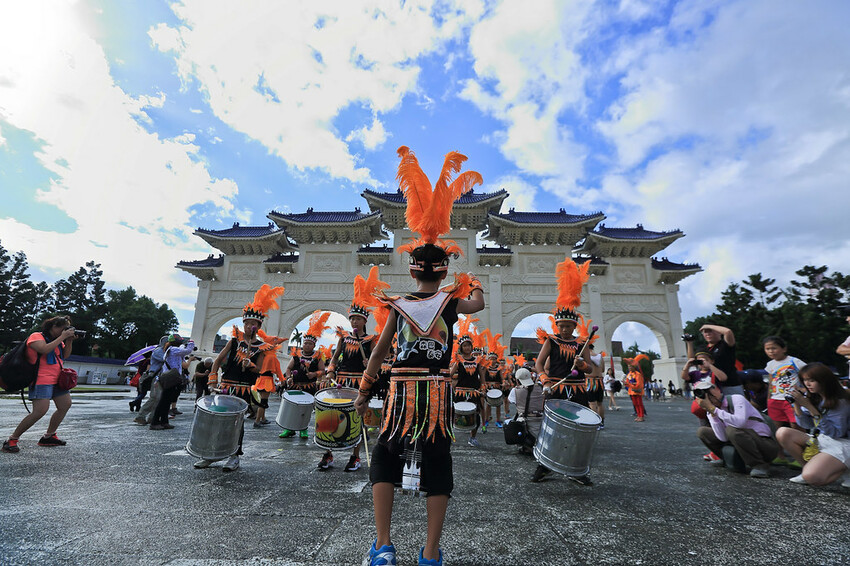 【台北活動】2023夢想嘉年華‧夢回汐止│藝起搖擺築夢‧街上跳森巴舞│世界最大華人嘉年華│最大活動時間‧日期‧