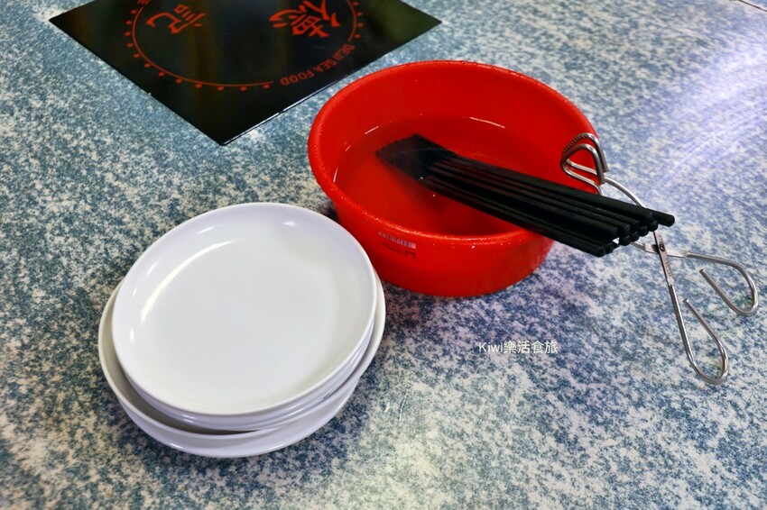 澳門徳記美食︱澳門餐廳推薦德記美食，招牌胡椒雞腳骨煲涮起生牛肉、東星斑、手打豬肉丸都好厲害！