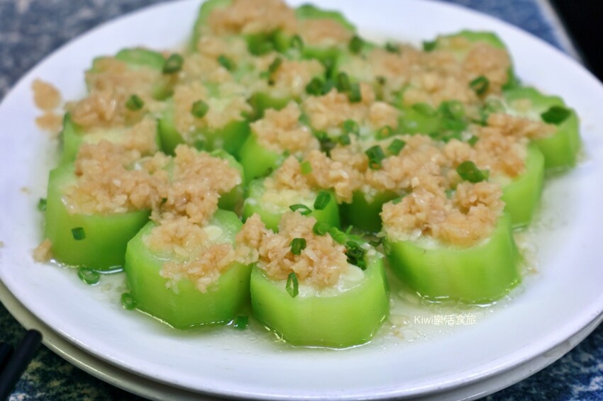 澳門徳記美食︱澳門餐廳推薦德記美食，招牌胡椒雞腳骨煲涮起生牛肉、東星斑、手打豬肉丸都好厲害！