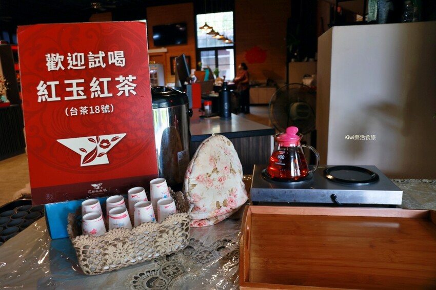 南投廖鄉長紅茶故事館日月潭紅茶館︱魚池景點免門票入內參觀.免費喝紅茶，日月潭旅遊景點推薦