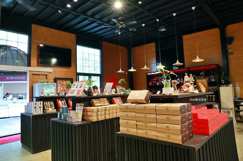 南投廖鄉長紅茶故事館日月潭紅茶館︱魚池景點免門票入內參觀.免費喝紅茶，日月潭旅遊景點推薦