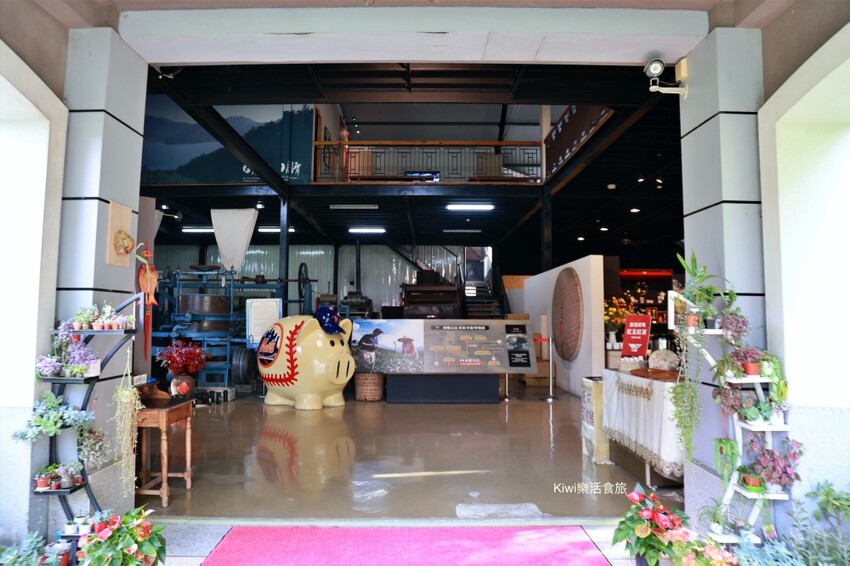 南投廖鄉長紅茶故事館日月潭紅茶館︱魚池景點免門票入內參觀.免費喝紅茶，日月潭旅遊景點推薦
