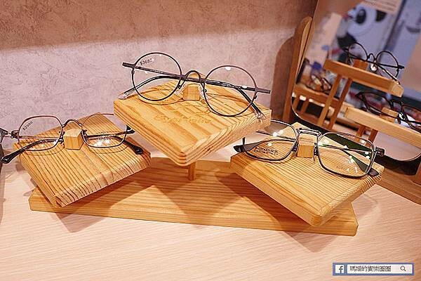 士林配鏡推薦【EyeHolic愛現眼鏡】氣質玫塊金屬鏡框打造專業好形象/專業優質的眼鏡行