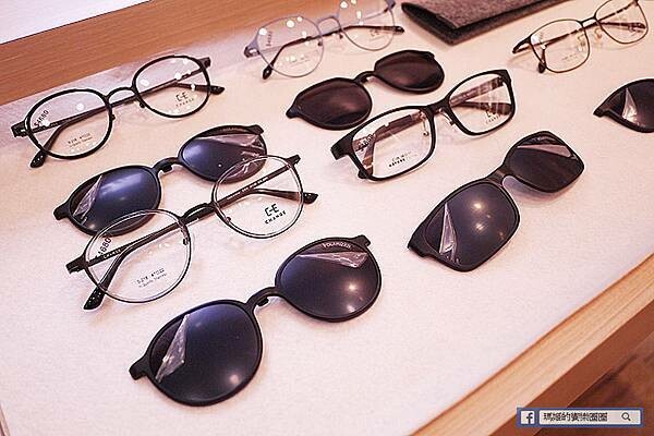 士林配鏡推薦【EyeHolic愛現眼鏡】氣質玫塊金屬鏡框打造專業好形象/專業優質的眼鏡行