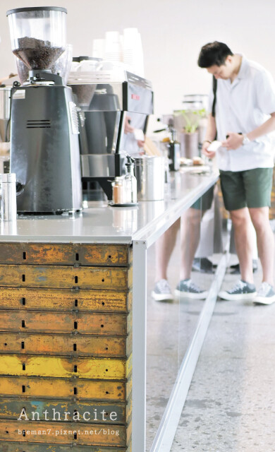 《釜山首爾自由行》Anthracite Coffee Han 首爾漢南洞anthracitecoffee-7