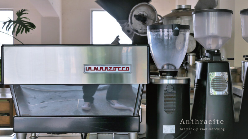 《釜山首爾自由行》Anthracite Coffee Han 首爾漢南洞anthracitecoffee-10