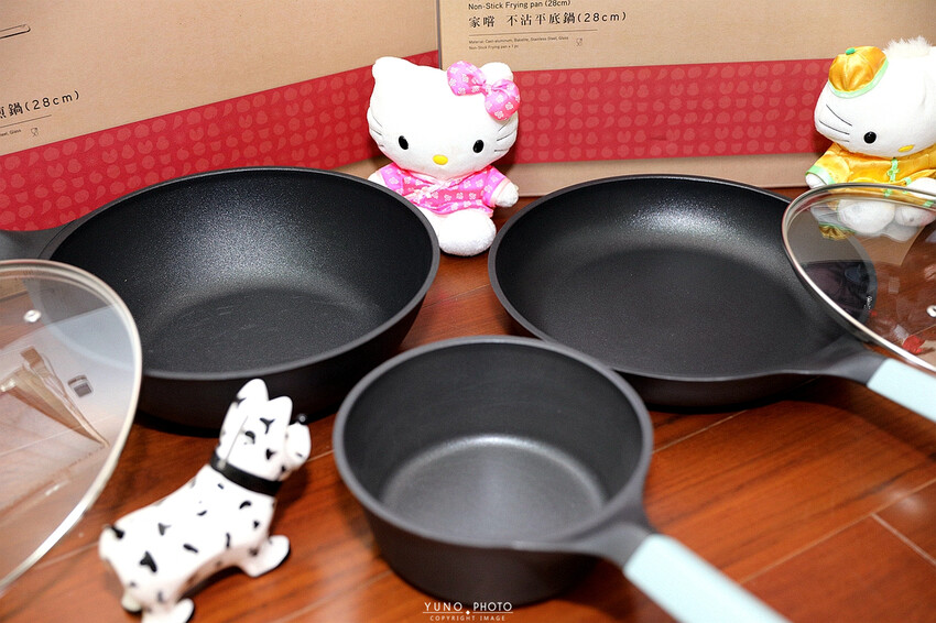 小家庭首選鍋具！輕盈抗刮 廚藝無負擔｜JIA家嚐不沾鍋具組－莫蘭迪綠 (國宴主廚阿慶師團購推薦)