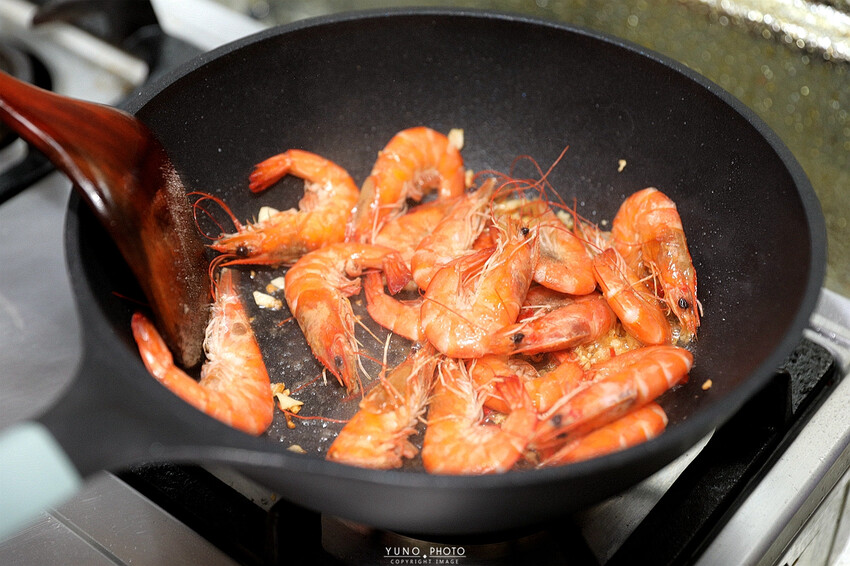 小家庭首選鍋具！輕盈抗刮 廚藝無負擔｜JIA家嚐不沾鍋具組－莫蘭迪綠 (國宴主廚阿慶師團購推薦)