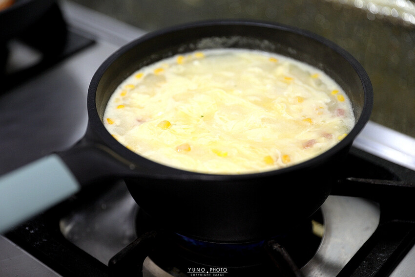 小家庭首選鍋具！輕盈抗刮 廚藝無負擔｜JIA家嚐不沾鍋具組－莫蘭迪綠 (國宴主廚阿慶師團購推薦)