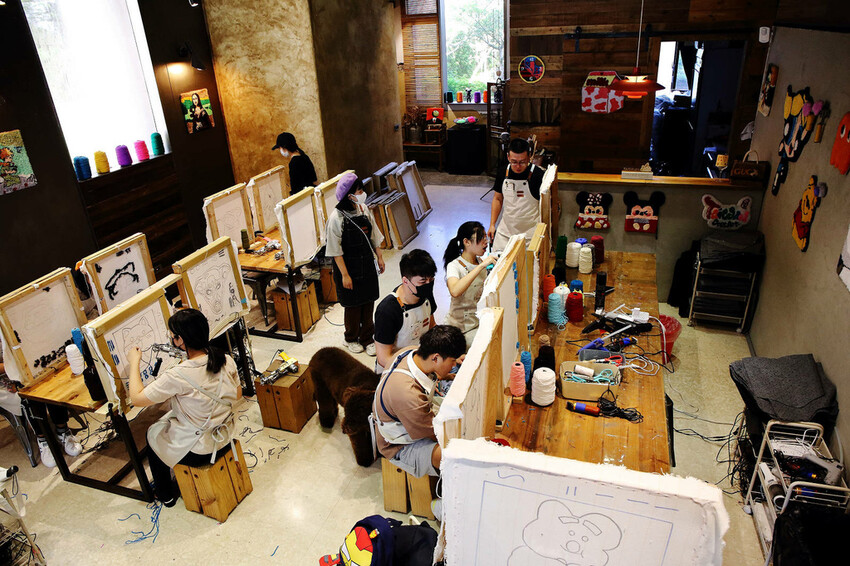 自己的地毯自己做!手作地毯Tufting初體驗!全台灣最大最 自己的地毯自己做!手作地毯Tufting初體驗!全台灣最大最