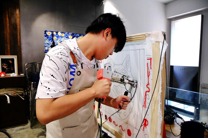 自己的地毯自己做!手作地毯Tufting初體驗!全台灣最大最 自己的地毯自己做!手作地毯Tufting初體驗!全台灣最大最