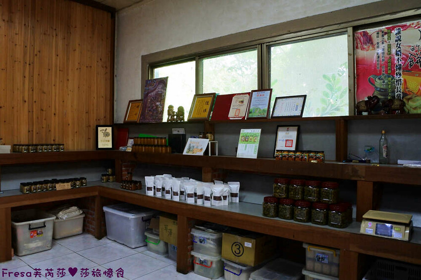 台南景點【後壁頂長Ｘ佳里延平Ｘ楠西密枝】深入農業社區體驗捉泥鰍樂趣.手炒黑糖花生塊綁鴿笭.果農之家水果餐ＤＩＹ芒果醬 - Fresa芙芮莎♥莎旅憶食