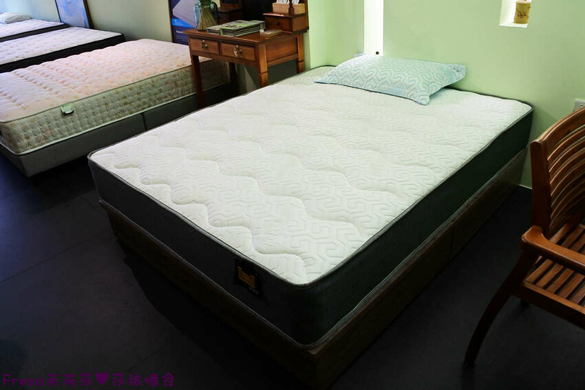 台南床墊【雅詩茵手創床墊】西港床墊工廠直營服務超親切.充滿森林檜木香│預約制│台南免運│西港門市 - Fresa芙芮莎♥莎旅憶食
