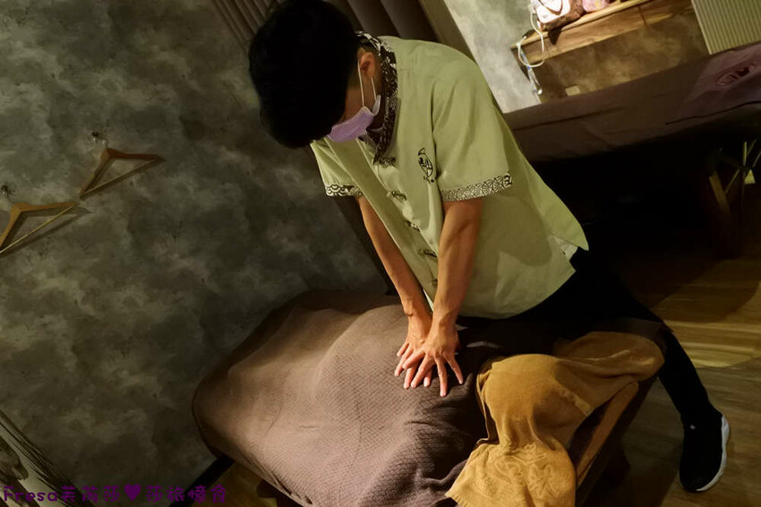 嘉義按摩【五趾沐足體養生會館】嘉義火車站前超方便！專業平價專屬包廂.足底按摩＋半身指壓│足浴＋肩頸紓壓│岩盤浴│精油按摩 - Fresa芙芮莎♥莎旅憶食