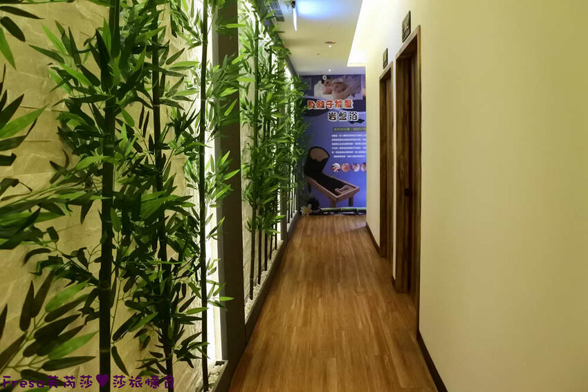 嘉義按摩【五趾沐足體養生會館】嘉義火車站前超方便！專業平價專屬包廂.足底按摩＋半身指壓│足浴＋肩頸紓壓│岩盤浴│精油按摩 - Fresa芙芮莎♥莎旅憶食