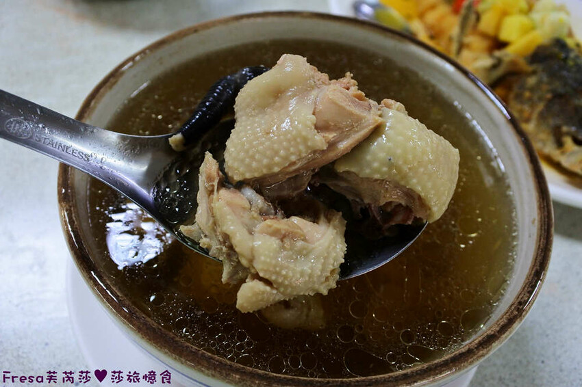 台南景點【後壁頂長Ｘ佳里延平Ｘ楠西密枝】深入農業社區體驗捉泥鰍樂趣.手炒黑糖花生塊綁鴿笭.果農之家水果餐ＤＩＹ芒果醬 - Fresa芙芮莎♥莎旅憶食