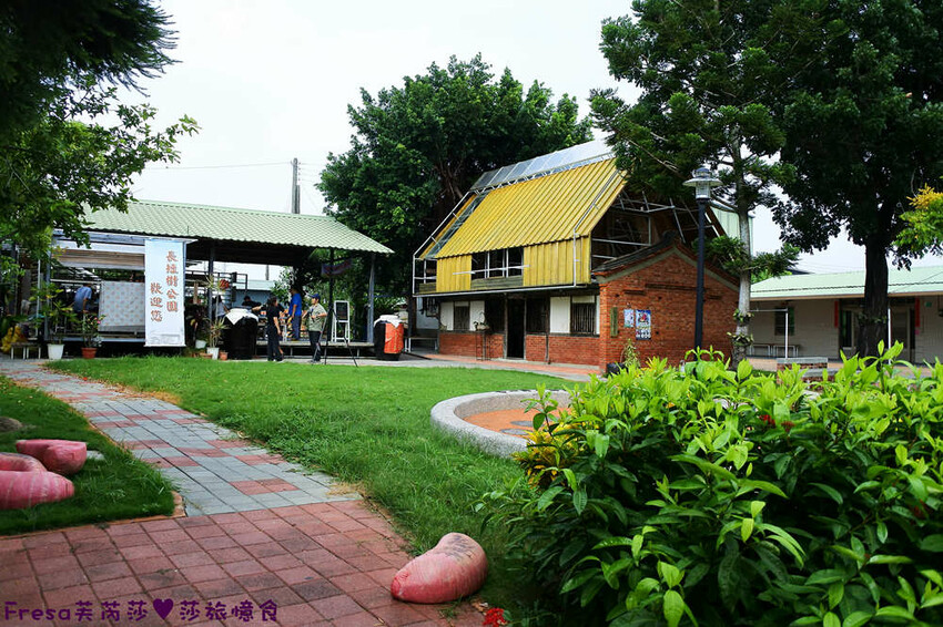 台南景點【後壁頂長Ｘ佳里延平Ｘ楠西密枝】深入農業社區體驗捉泥鰍樂趣.手炒黑糖花生塊綁鴿笭.果農之家水果餐ＤＩＹ芒果醬 - Fresa芙芮莎♥莎旅憶食