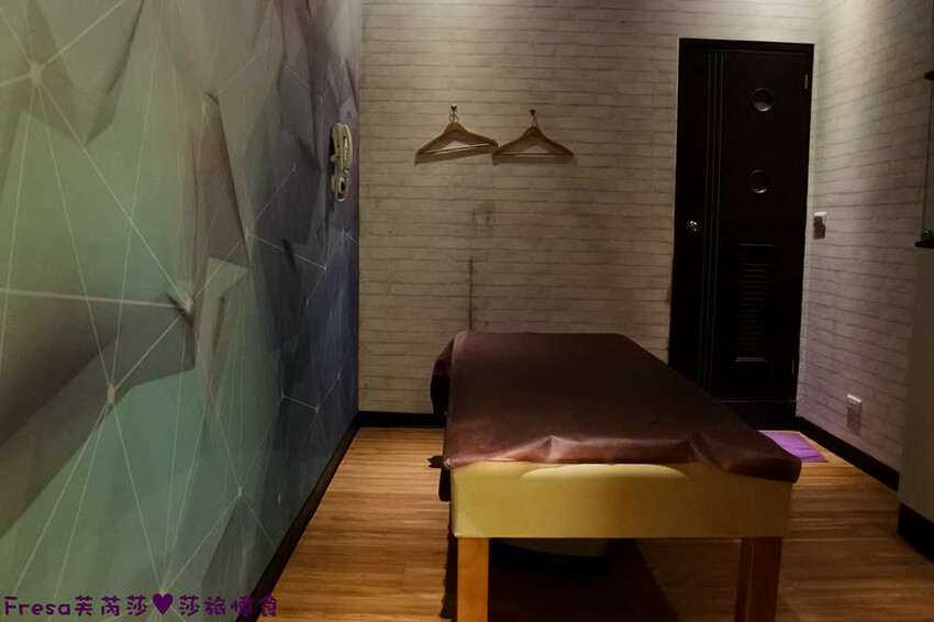 嘉義按摩【五趾沐足體養生會館】嘉義火車站前超方便！專業平價專屬包廂.足底按摩＋半身指壓│足浴＋肩頸紓壓│岩盤浴│精油按摩 - Fresa芙芮莎♥莎旅憶食