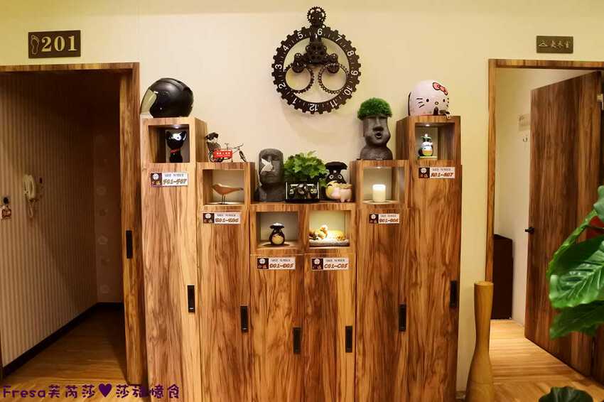 嘉義按摩【五趾沐足體養生會館】嘉義火車站前超方便！專業平價專屬包廂.足底按摩＋半身指壓│足浴＋肩頸紓壓│岩盤浴│精油按摩 - Fresa芙芮莎♥莎旅憶食