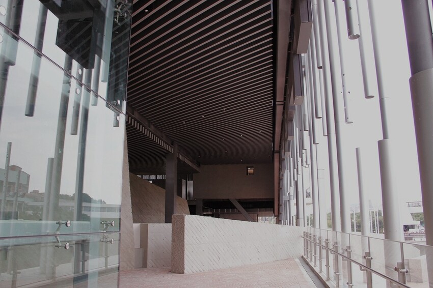 鶯歌新北市美術館2023Ｏ起來，錯過台灣設計展沒關係，鋁管建築也很有看頭！