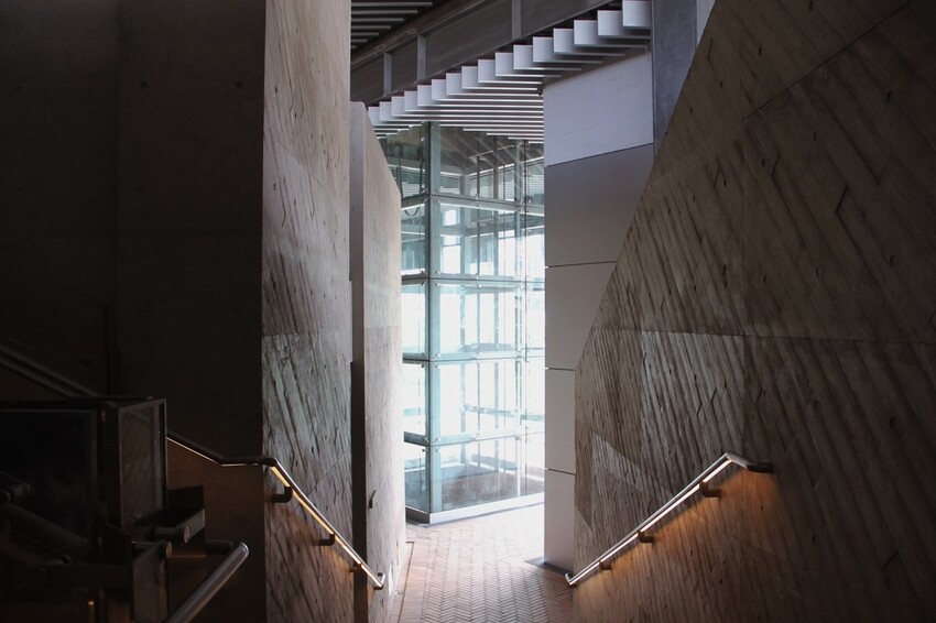 鶯歌新北市美術館2023Ｏ起來，錯過台灣設計展沒關係，鋁管建築也很有看頭！