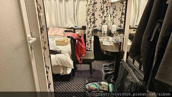 東京.新宿-西新宿五丁目站APA渡假酒店，超級方便的市區飯店還有舒服浴場，每日洗去旅途疲勞的好地方