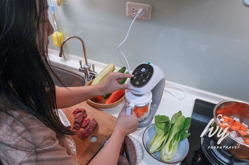 KIDMORY觸控智慧型食物調理機 |寶寶副食品必備神器，清洗、蒸煮、消毒、攪拌、解凍一機搞定寶寶輔食！ - 艾薇覓食趣