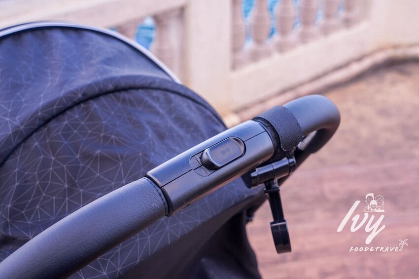 Chicco Goody Pro魔術瞬收手推車 |可登機嬰兒推車推薦,輕巧秒收不佔空間,帶嬰兒出國最強幫手! - 艾薇覓食趣