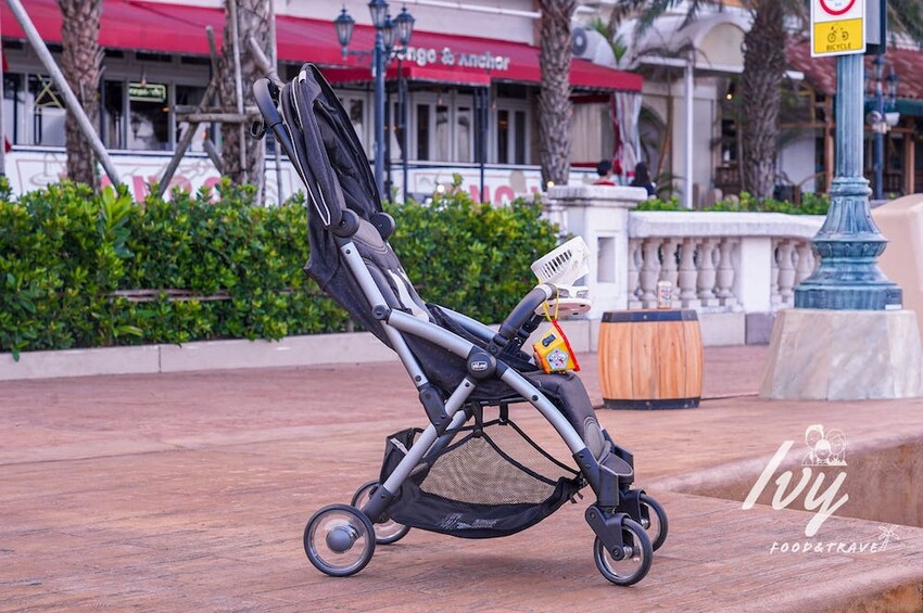 Chicco Goody Pro魔術瞬收手推車 |可登機嬰兒推車推薦,輕巧秒收不佔空間,帶嬰兒出國最強幫手! - 艾薇覓食趣