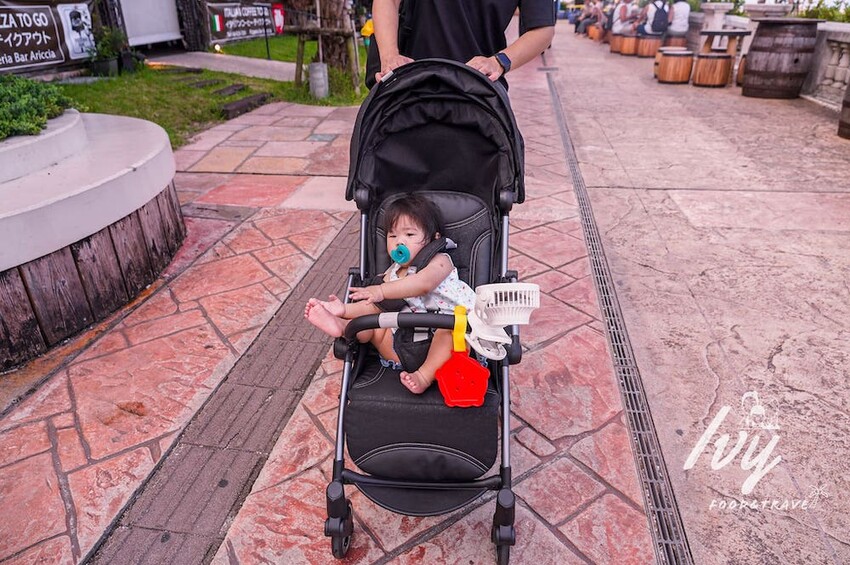 Chicco Goody Pro魔術瞬收手推車 |可登機嬰兒推車推薦,輕巧秒收不佔空間,帶嬰兒出國最強幫手! - 艾薇覓食趣