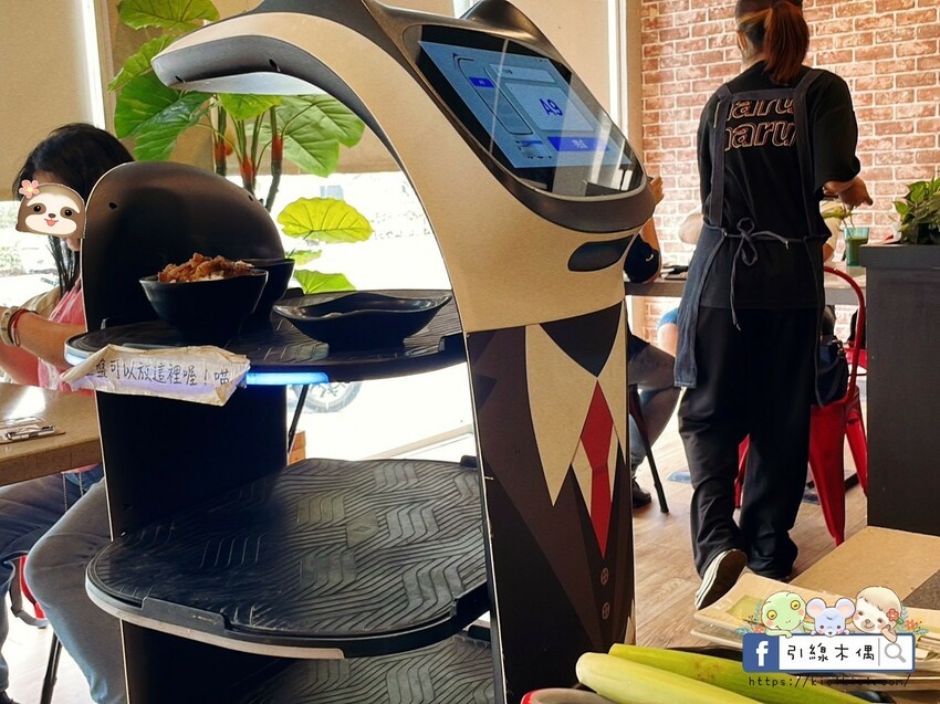 【嘉義美食】野赤燒肉吃到飽-500元起爽吃肉滿酒酣飽時光，炭火原肉現切香，海陸食材豐富全，飲料冰淇淋暢無限，QR點餐機器人科技送。