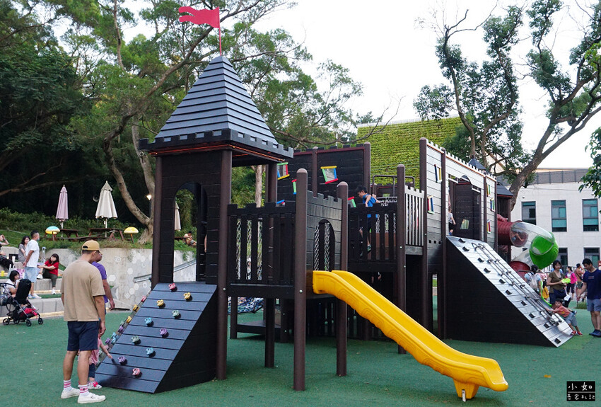 【桃園景點】大有梯田生態公園,觀景台上的綠油梯田美景,旁有小