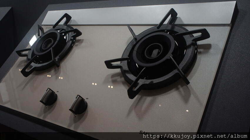 SAKURA櫻花廚具|業界唯一自動升降、不須拆廚櫃即可直接升 SAKURA櫻花廚具|業界唯一自動升降、不須拆廚櫃即可直接升